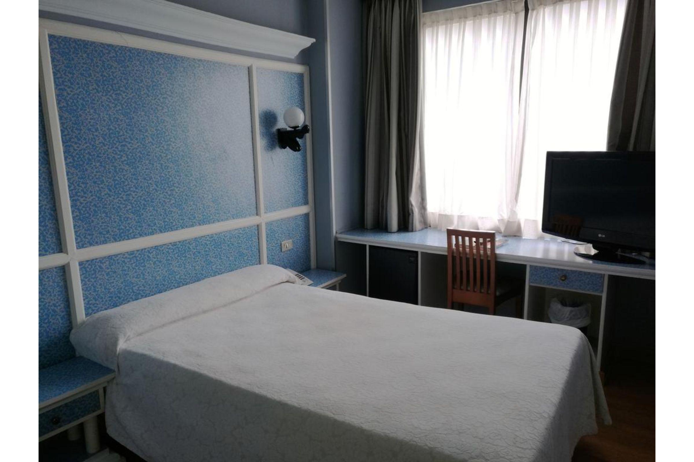 Hotel City House Las Lomas Oviedo Buitenkant foto