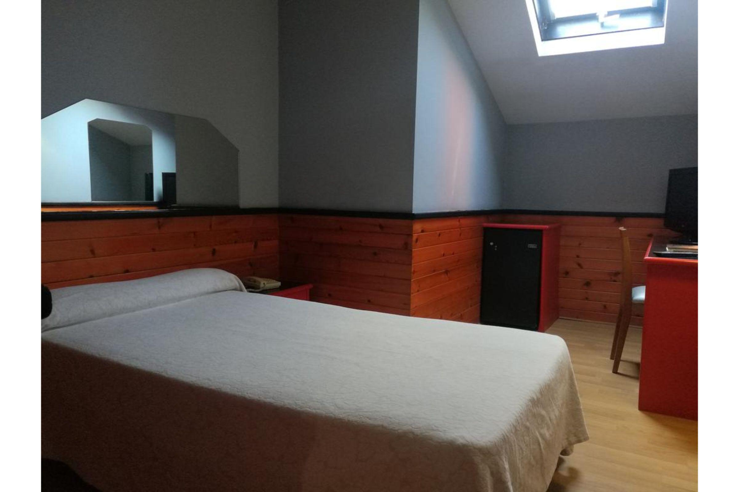 Hotel City House Las Lomas Oviedo Buitenkant foto