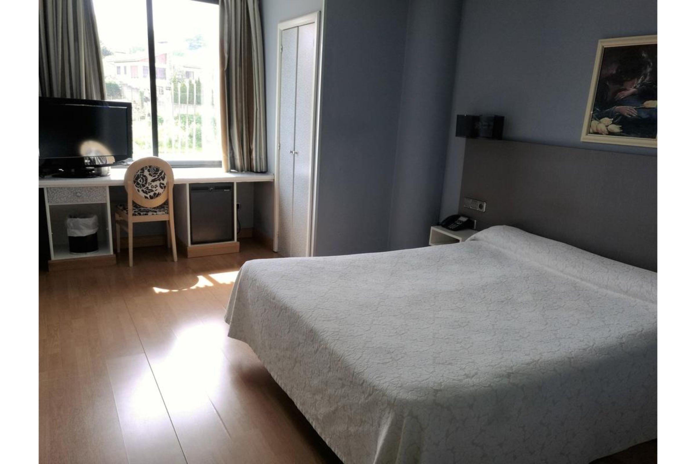 Hotel City House Las Lomas Oviedo Buitenkant foto