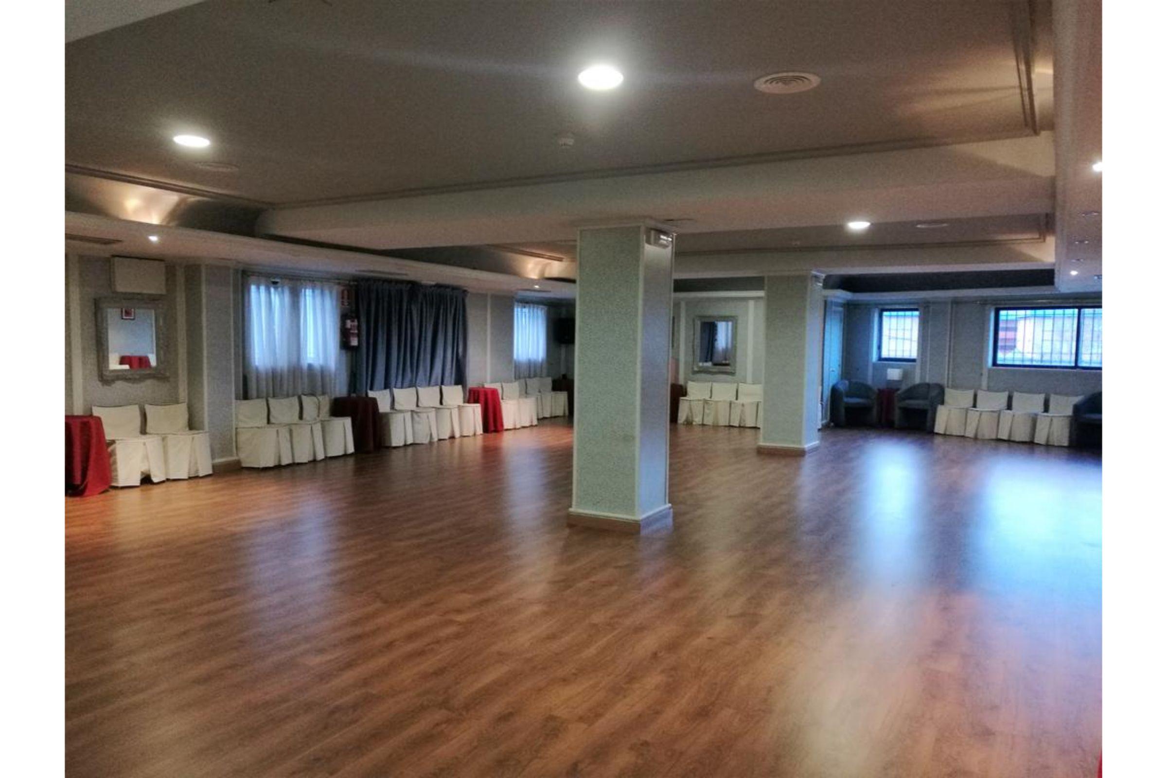 Hotel City House Las Lomas Oviedo Buitenkant foto