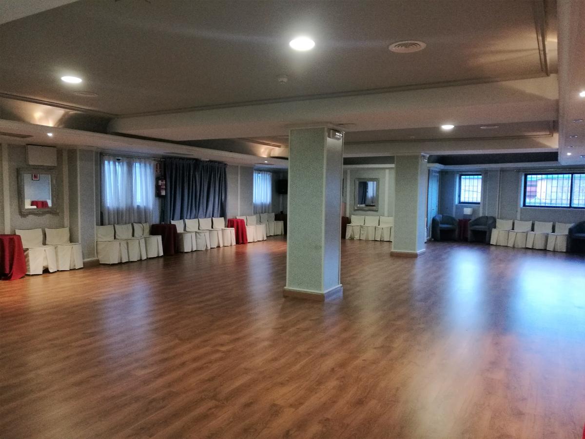 Hotel City House Las Lomas Oviedo Buitenkant foto