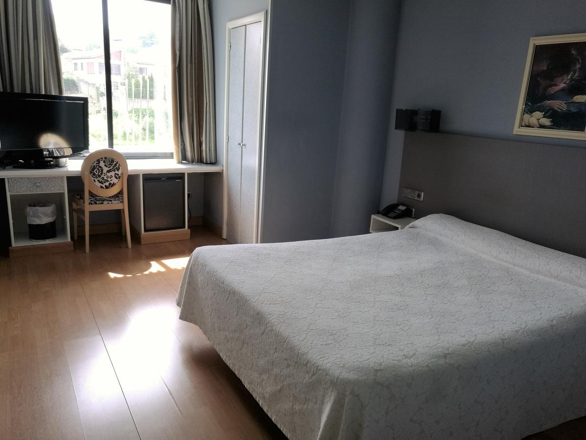 Hotel City House Las Lomas Oviedo Buitenkant foto