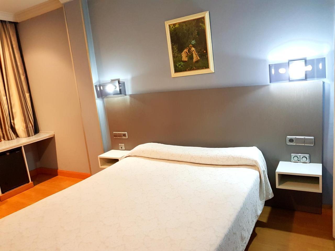 Hotel City House Las Lomas Oviedo Buitenkant foto